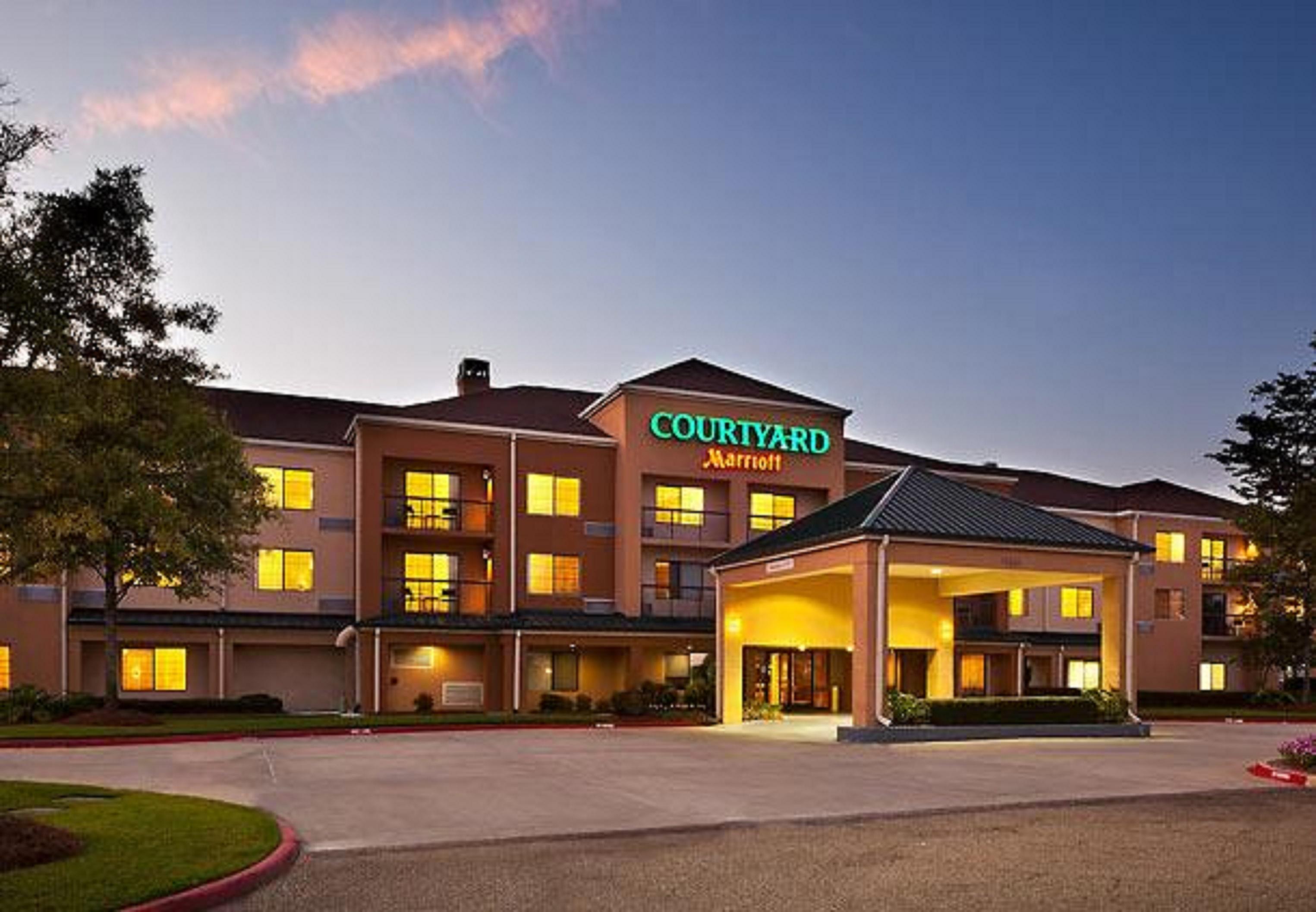 Courtyard Baton Rouge South Hotel Exterior foto